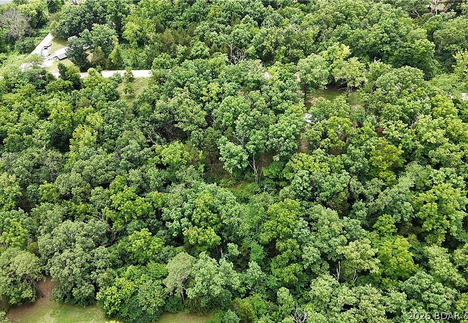 2nd image of 363 Lakeview Dr