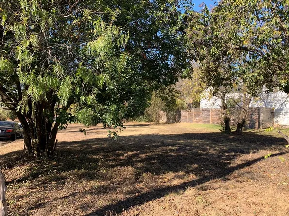 1600 Walnut Ave, Austin, TX 78702