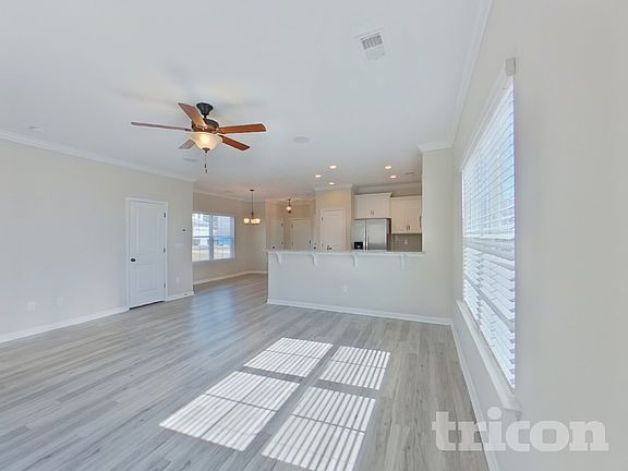 3rd image of 437 N Ivestor Ct
