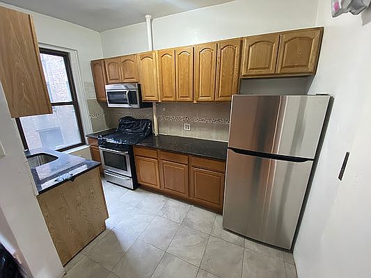 2nd image of 537 W 150th St APT 31