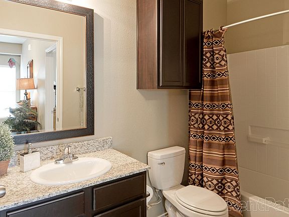 3rd image of 3101 SW 58th Ave #4105