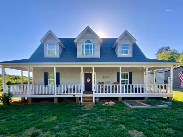 640 Hammett Grove Rd, Spartanburg, SC 29307