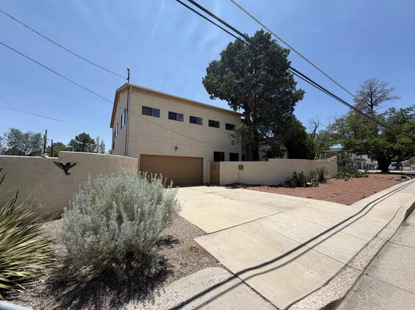 700 Solano Dr SE, Albuquerque, NM 87108