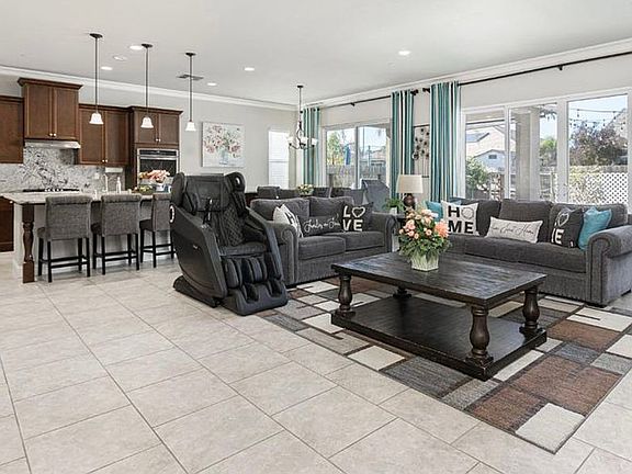 3rd image of 3572 Soledad Ave