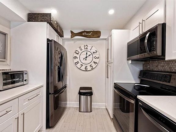 5th image of 3475 S Ocean Blvd #1030
