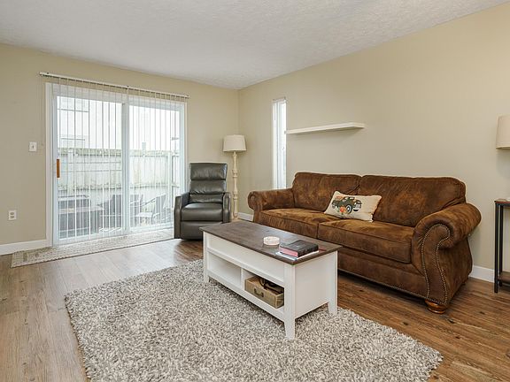 4th image of 930 Quay Ave #930B