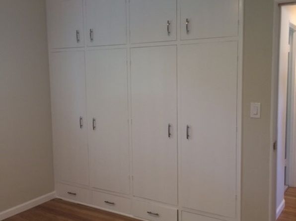 136 E Sola St