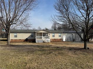 1564 Annie Sophia Ln, Roaring River, NC 28669
