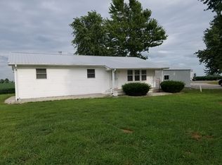 19364 E 1000th Rd, Mount Carmel, IL 62863