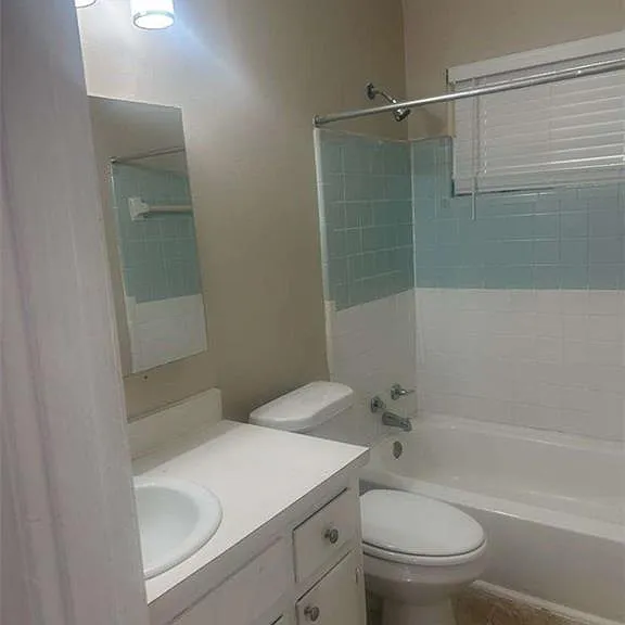 393 Stone Mountain St #I3 — Photo 9
