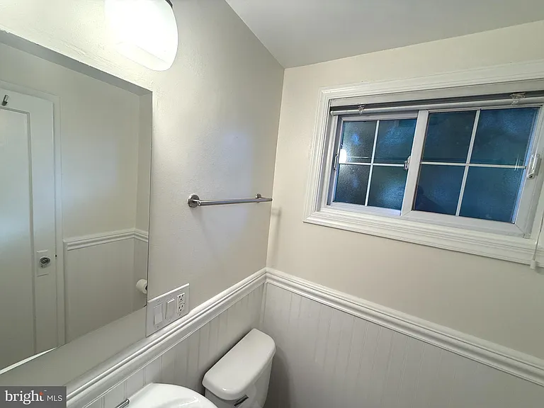 1608 Mount Eagle Pl — Photo 13