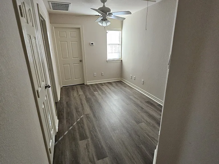 543 Birdsong Dr — Photo 14
