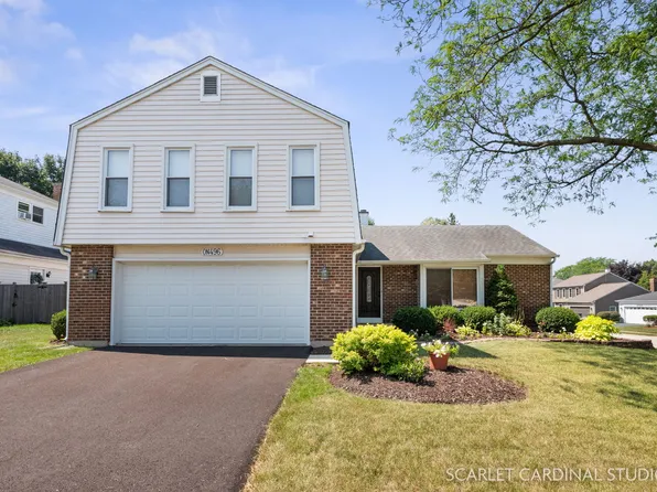 496 Kimball Rd, Winfield, IL 60190