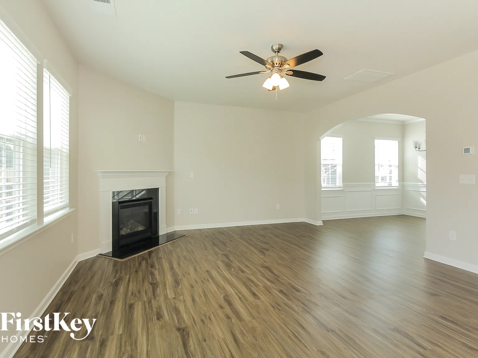 4 bed, 2.5 bath, 2753 sqft, $2,970 — Photo 4