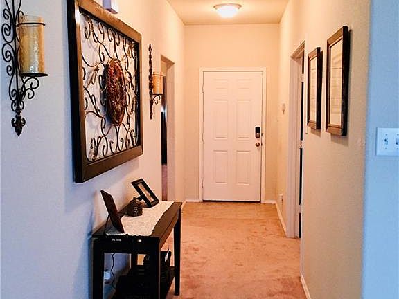 4th image of 267 Saddlebrook Ln