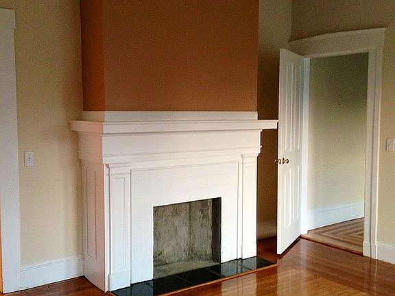 Fireplace in Livingroom