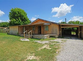 1105 N Fork Rd, Granbury, TX 76049