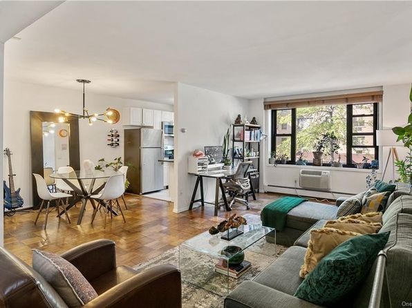 35 Stewart Place #201, Mount Kisco, NY 10549