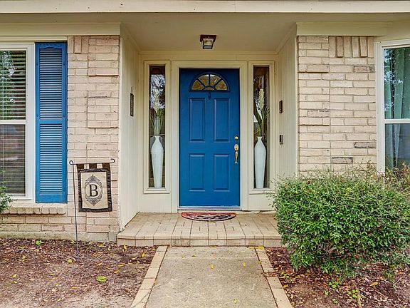 2nd image of 10114 Golden Meadow Dr
