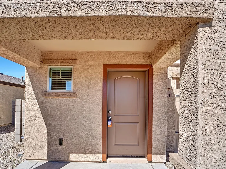 4051 E Braddock Dr — Photo 2