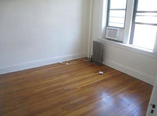 23-52 33rd St #3, Astoria, NY 11105