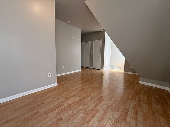 5th image of 1718-34 E Lafayette Pl #1720-04