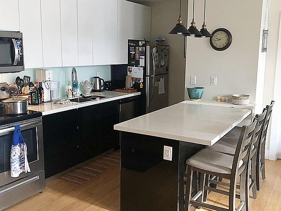 4th image of 151 Ritchie St #110