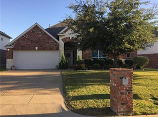 402 Forestridge Dr, Mansfield, TX 76063