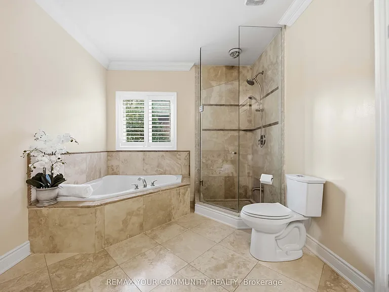 2313 Southcott Rd — Photo 27