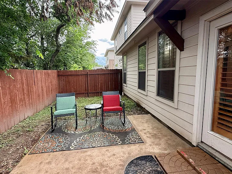 430 Old Fitzhugh Rd #8 — Photo 26