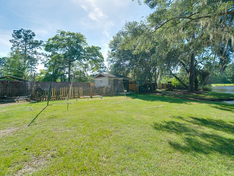 307 Doe Run Cir — Photo 94
