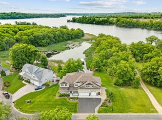 18928 Katrine Ct, Lakeville, MN 55044