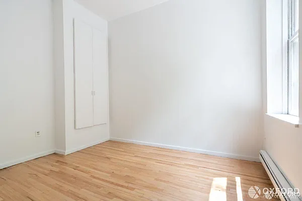 Rented by Oxford Property Group | media 10