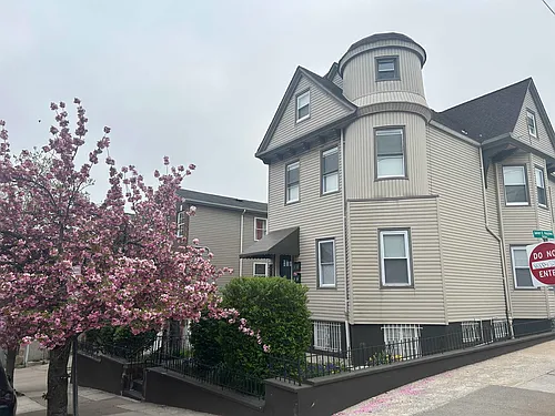 437 Bramhall Ave #1B Photo 1