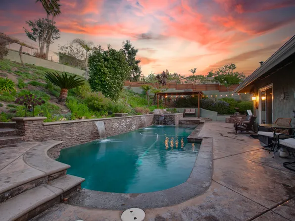 3000 Azahar St, Carlsbad, CA 92009