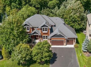 6415 Queensland Ln N, Maple Grove, MN 55311