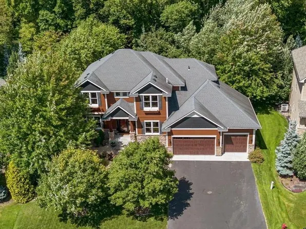6415 Queensland Ln N, Maple Grove, MN 55311