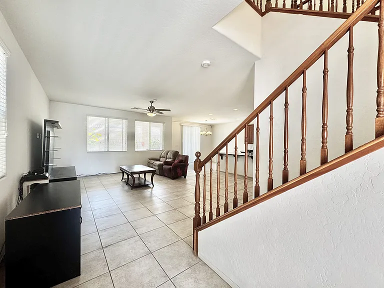 10037 White Mulberry Dr #1 — Photo 2