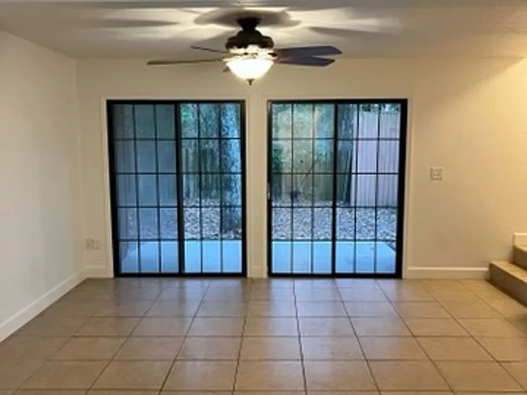 5745 SW 10th Pl — Photo 10