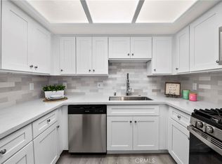 1131 Campbell St APT 210, Glendale, CA 91207