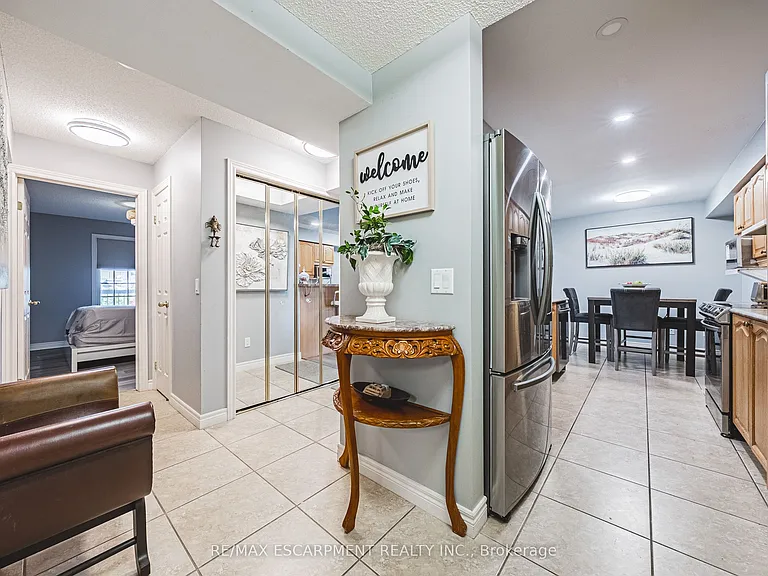990 Golf Links Rd #308 — Photo 7
