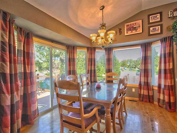 5th image of 601 Brentwood Pl