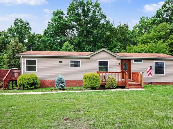 10882 Bowman Barrier Rd, Mount Pleasant, NC 28124