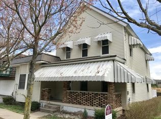 406 Main St, Mayfield, PA 18433