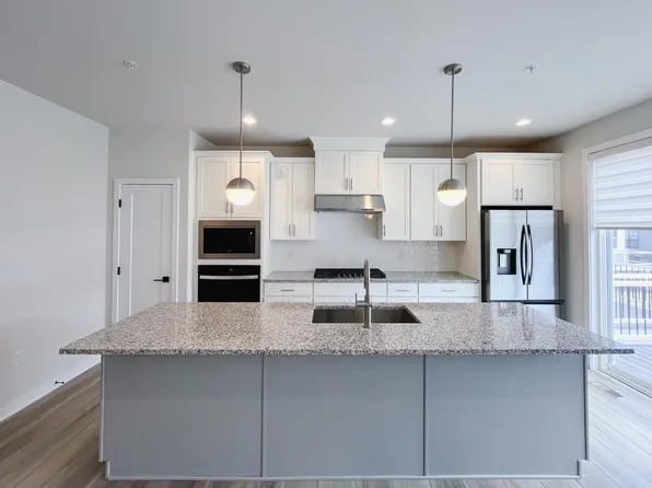 244 Lilac St, King Of Prussia, PA 19406