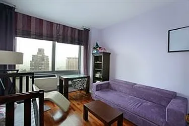 Rented by R New York