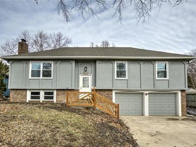 9706 W 95th St, Overland Park, KS, 66212