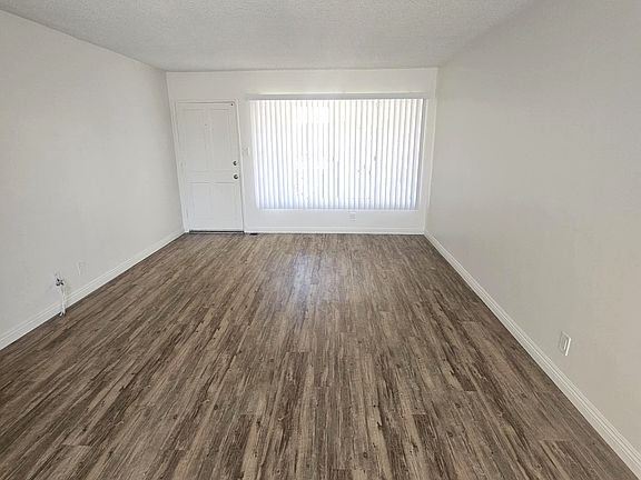 3rd image of 377 Freeman Ave APT 10