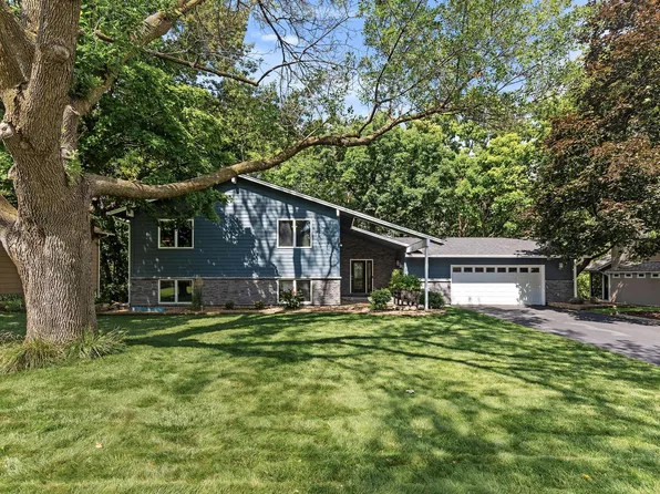 15415 Morraine Way, Eden Prairie, MN 55347