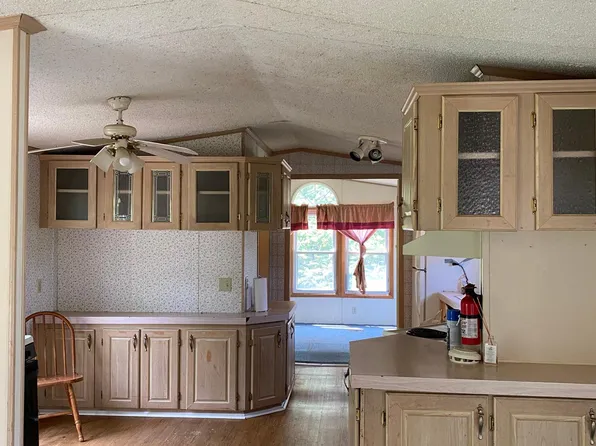 1669 Burmon Rd, Deford, MI 48729